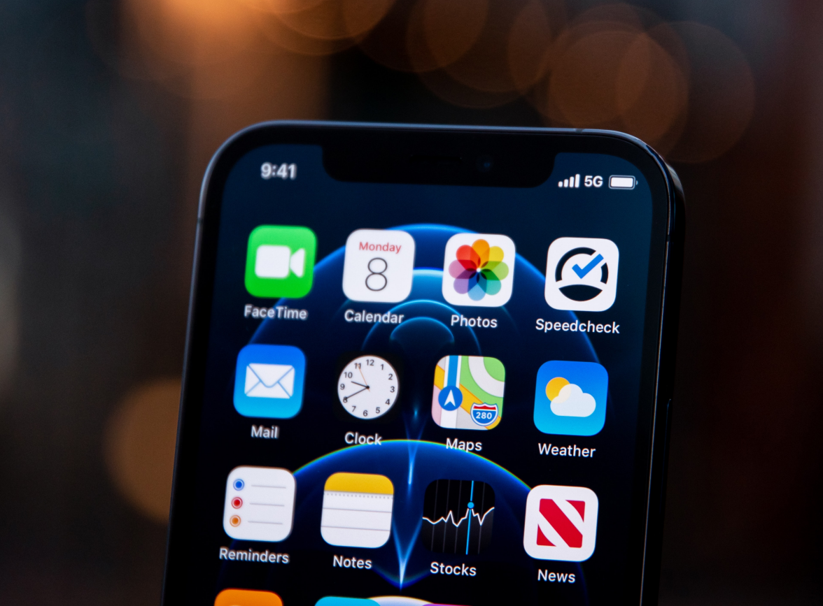 路南苹果手机维修分享为什么 iPhone 12 在冬季会自动关机 